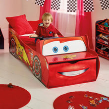 Carica l&#39;immagine nel visualizzatore di Gallery, Disney Cars Lightning McQueen Toddler Bed with Storage hello4kids
